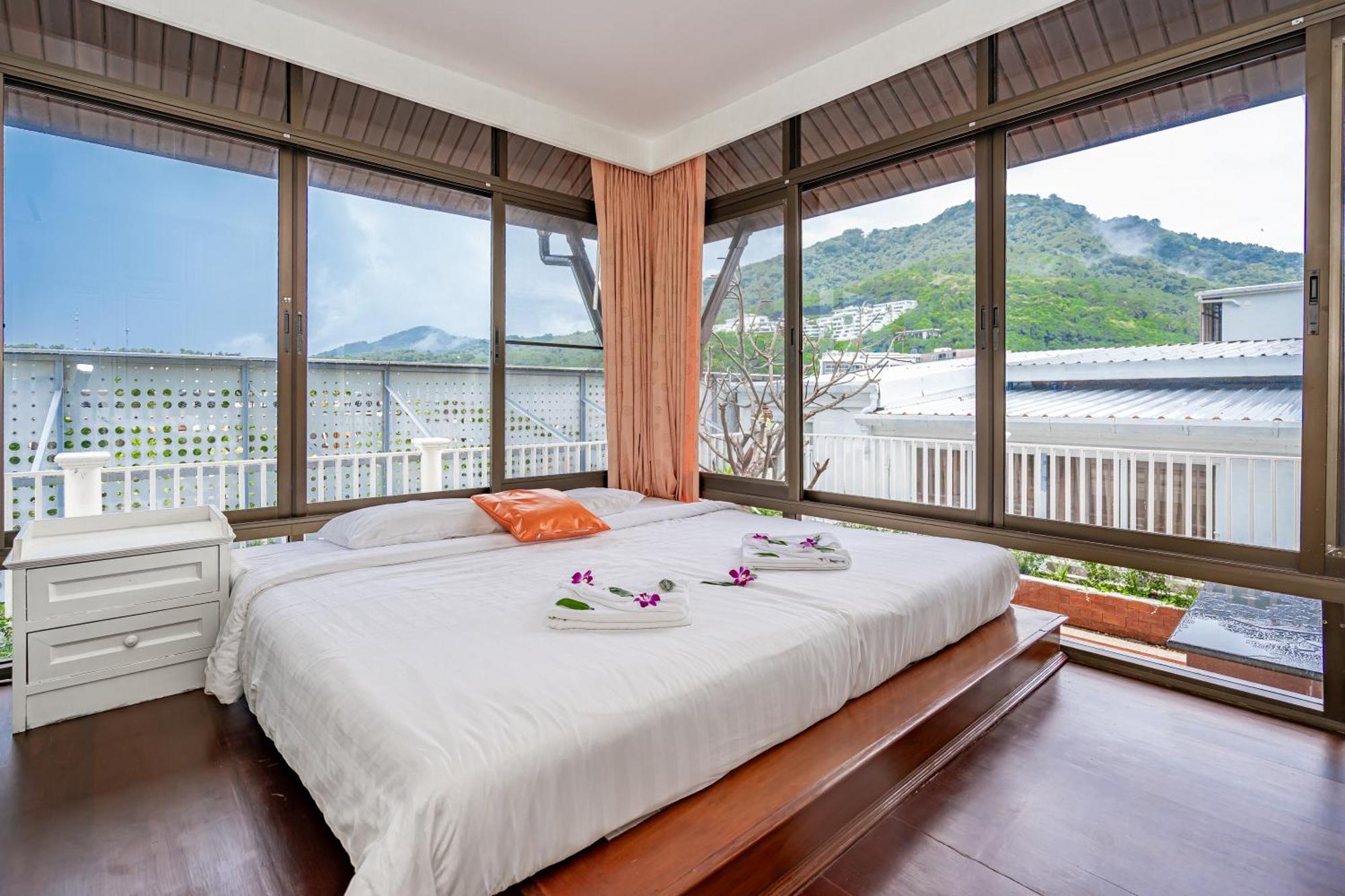 The Color Kata Hotel Екстериор снимка